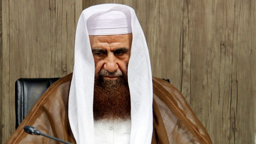 در اسلحهخانهها را به روی مبارزان افغانی باز کردم