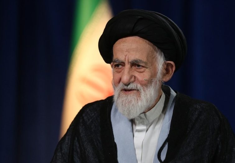 موسوی خوئینی‌ها: مناسب‌ترین فرد برای رهبری انتخاب شد